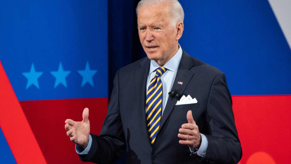 Biden's New Student Loan Relief Plan Paused – What Borrowers Should Know
