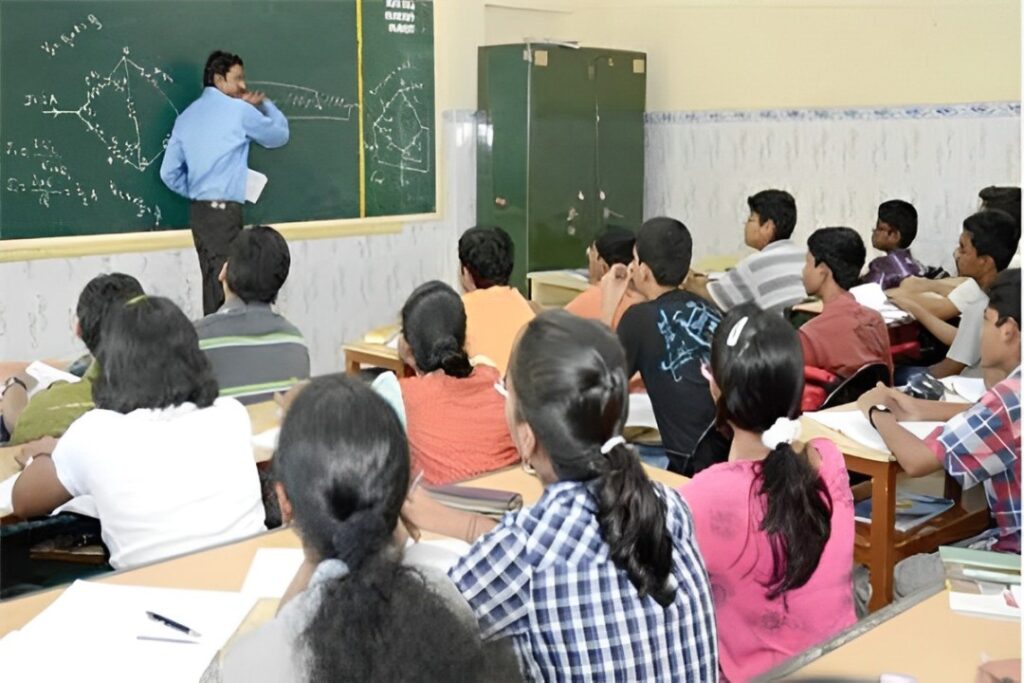 Chhattisgarh Teacher Recruitment 2024: Apply Online for 33,000 TGT, PGT, Lecturer, and Assistant Teacher Vacancies